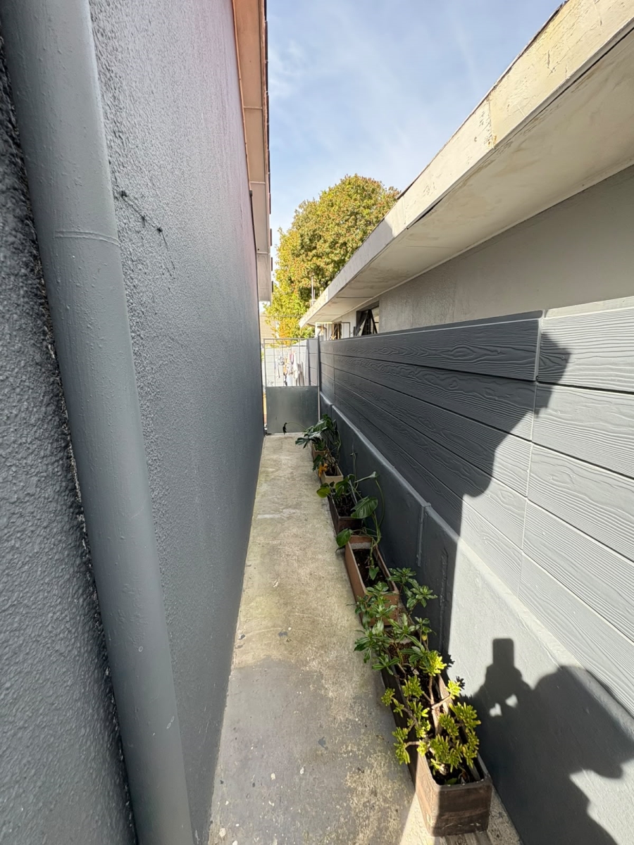 To Let 2 Bedroom Property for Rent in Claremont Upper Western Cape